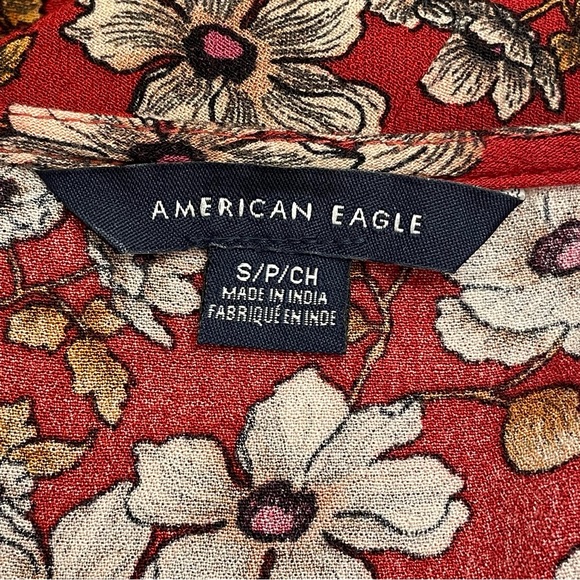 American Eagle Outfitters Floral Wrap Top - Picture 10 of 13